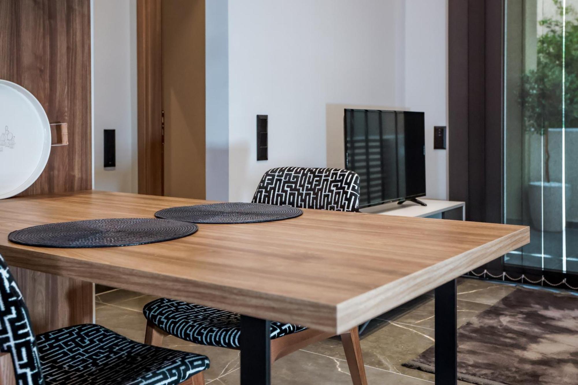 Urban Apartments Хиос Екстериор снимка