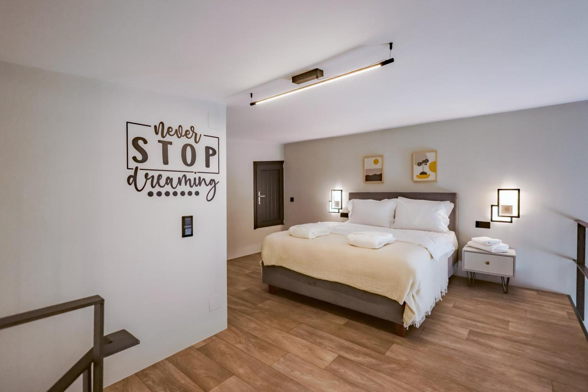 Urban Apartments Хиос Екстериор снимка